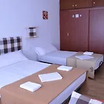 Ararat * サンティアゴ・デ・コンポステーラ